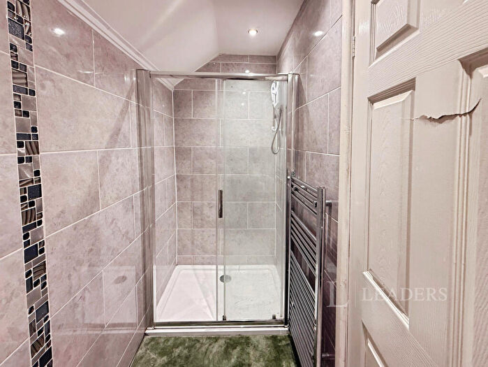 1 Bedroom Flat To Rent In High Oak, DY5