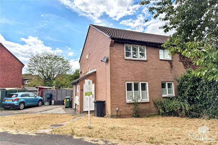 1 Bedroom End Of Terrace House For Sale In Braemore Close, Thatcham, Berkshire, RG19
