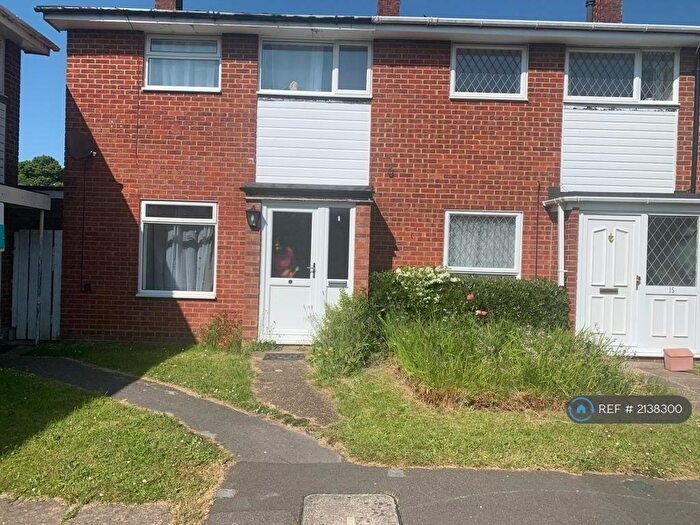 3 Bedroom End Of Terrace House To Rent In St. Pauls Gate, Wokingham, RG41