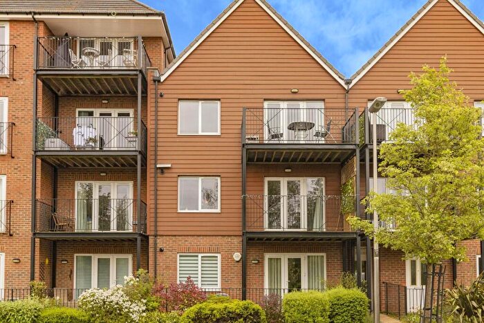 2 Bedroom Flat To Rent In Greensand View, Woburn Sands, Milton Keynes, MK17