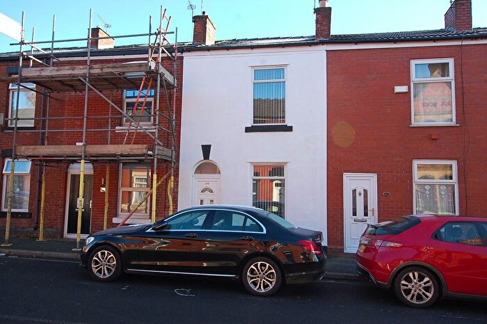 2 Bedroom Terraced House To Rent In Whiteacre Road, Ashton-Under-Lyne, Greater Manchester, OL6