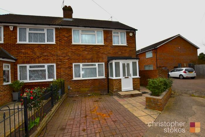 3 Bedroom End Of Terrace House To Rent In Warwick Drive, Cheshunt, Waltham Cross, EN8