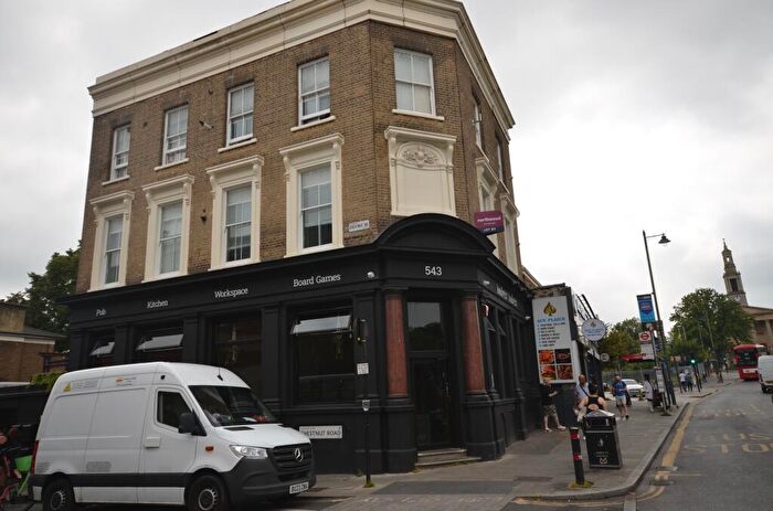 1 Bedroom Flat To Rent In Norwood Road, London, SE27