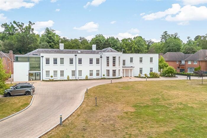 2 Bedroom Flat For Sale In West Common Road, Bromley, BR2