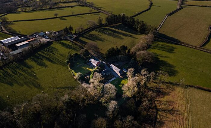 6 Bedroom Detached House For Sale In Crych-Du And Bwthyn Teg, Bronwydd, Carmarthen, SA33