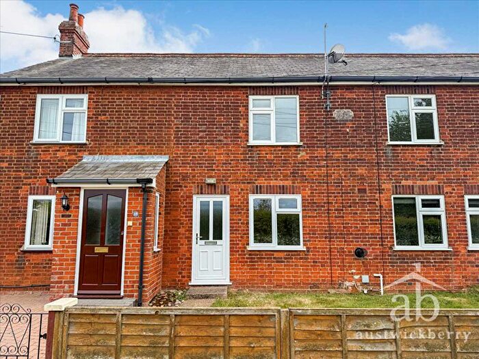 3 Bedroom Cottage To Rent In Rose Cottage, Falkenham, Falkenham, IP10