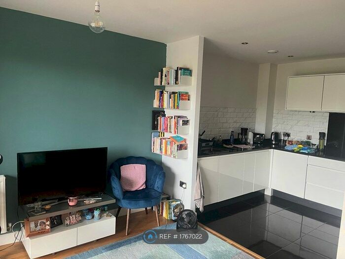 1 Bedroom Flat To Rent In London, London, N4