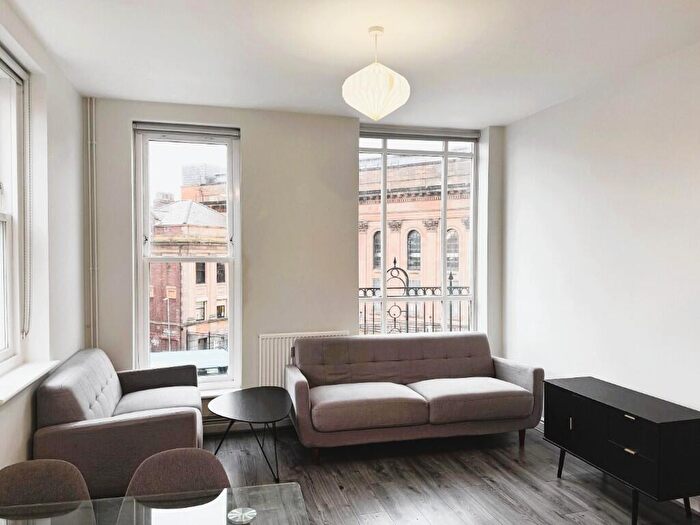 2 Bedroom Flat To Rent In Arch View Crescent, Liverpool, Merseyside, L1