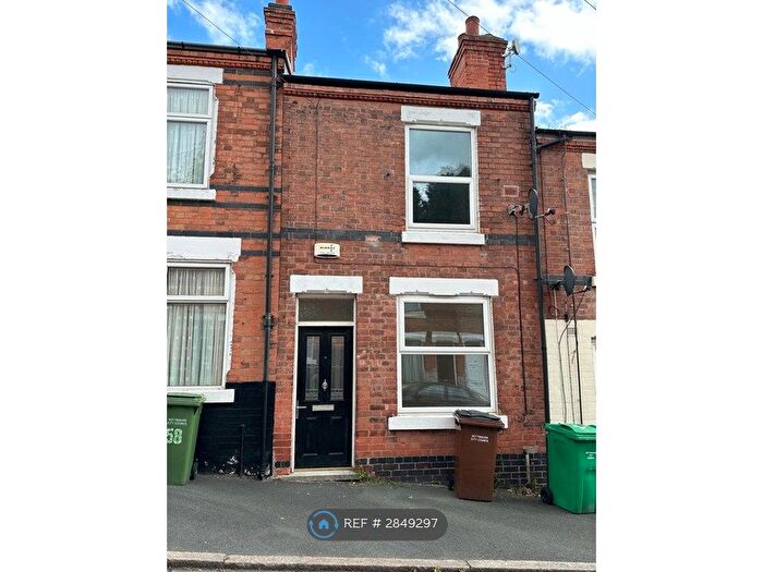 2 Bedroom Terraced House To Rent In Finsbury Avenue, Nottingham, NG2
