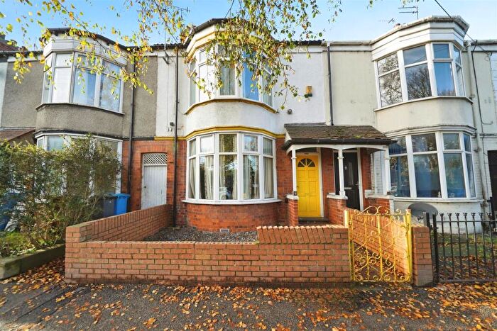 3 Bedroom Terraced House For Sale In Chanterlands Avenue, Hull, HU5