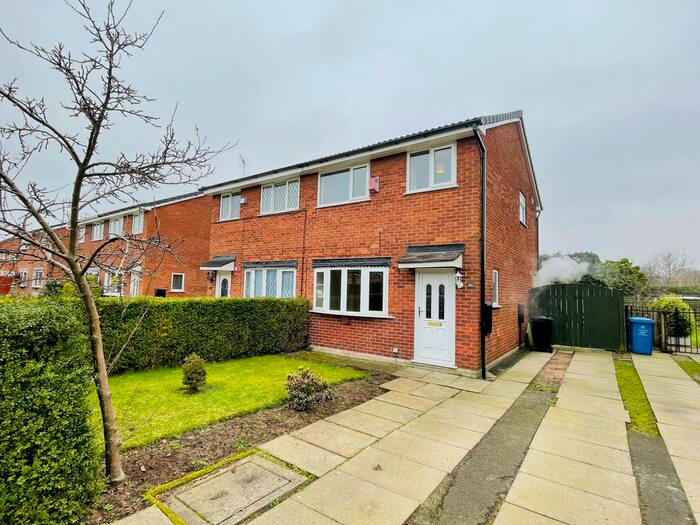 3 Bedroom Semi-Detached House To Rent In Coltsfoot Drive, Boardheath, Altrincham WA14