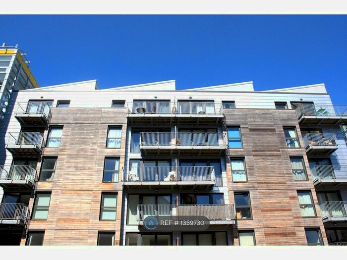 2 Bedroom Flat To Rent In Geoffrey Watling Way, Norwich, NR1