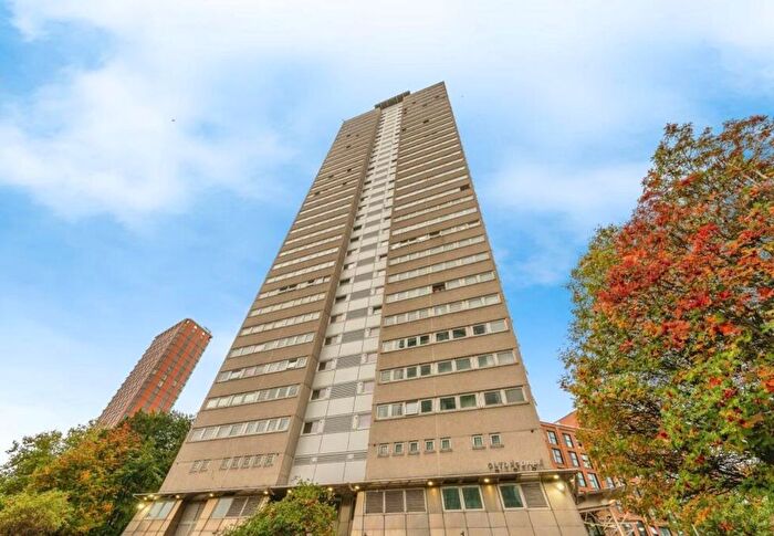 2 Bedroom Flat For Sale In Holloway Head, Birmingham, B1