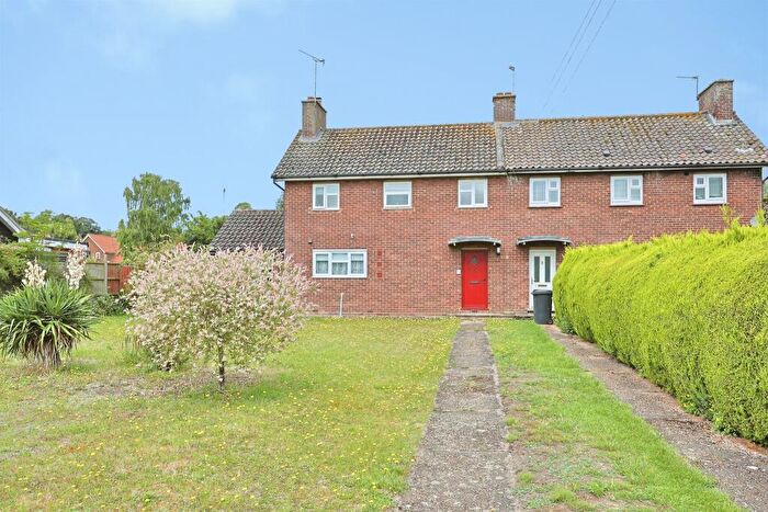 3 Bedroom Semi Detached House For Sale In Eastmoor Road, Oxborough, King's Lynn, PE33