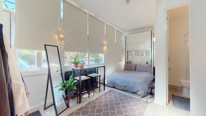 Studio To Rent In Durham Road, London, SW20