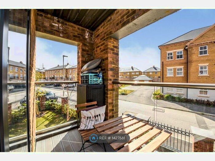 2 Bedroom Flat To Rent In Weldon Ebbsfleet Valley, Ebbsfleet Valley, Swanscombe, DA10