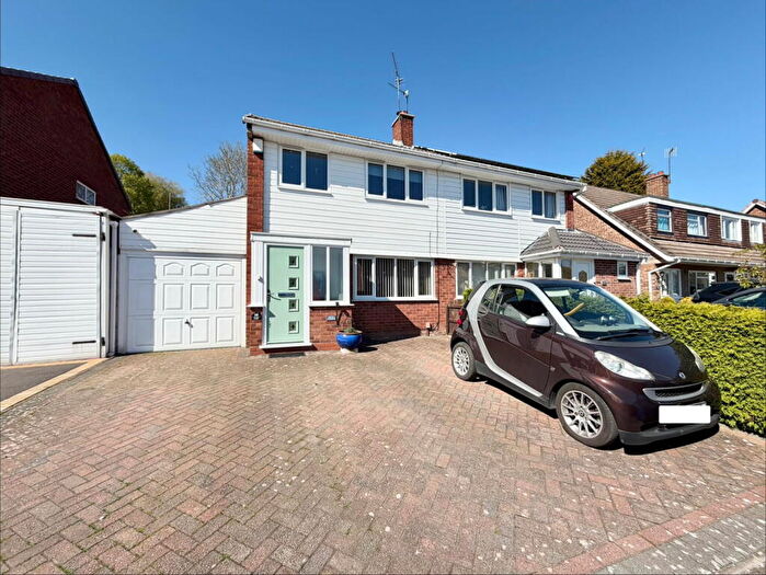 3 Bedroom Semi Detached House For Sale In Bratch Close, Netherton, Dudley, DY2