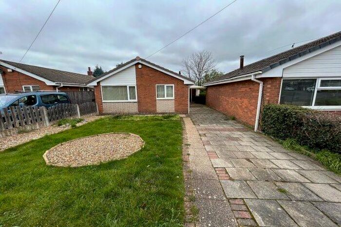 2 Bedroom Bungalow To Rent In Malwood Way, Rotherham, S66