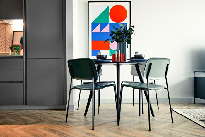 1 Bedroom Apartment To Rent In Dovetail, BS2