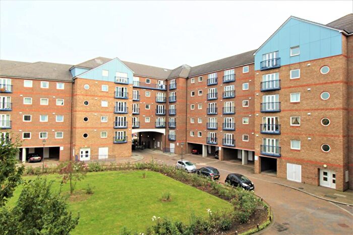 1 Bedroom Apartment To Rent In Argent Court, Argent Street, Grays, RM17
