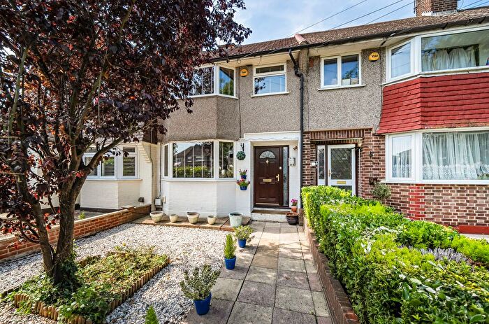 4 Bedroom Terraced House For Sale In Berwick Crescent, Sidcup, DA15