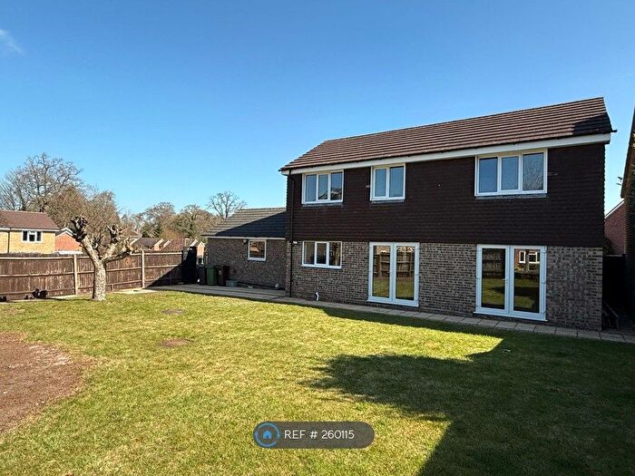 4 Bedroom Detached House To Rent In Greenacres, Woolton Hill, Newbury, RG20