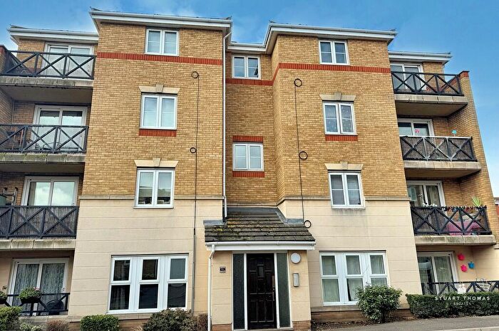 2 Bedroom Apartment To Rent In Collier Way, Southend On Sea, SS1
