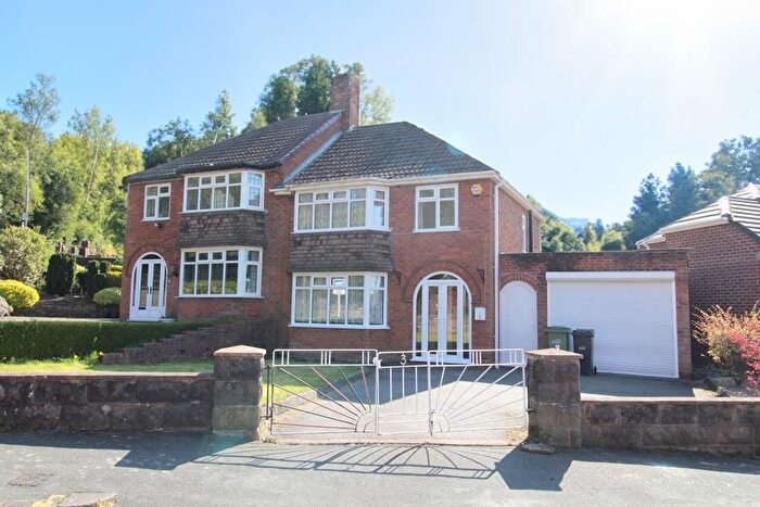 3 Bedroom Semi-Detached House To Rent In Woodfield Avenue, Pensnett, Brierley Hill, DY5