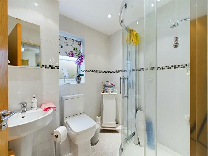2 Bedroom Flat For Sale In Oldsmiths Yard, Hanham, Bristol, BS15