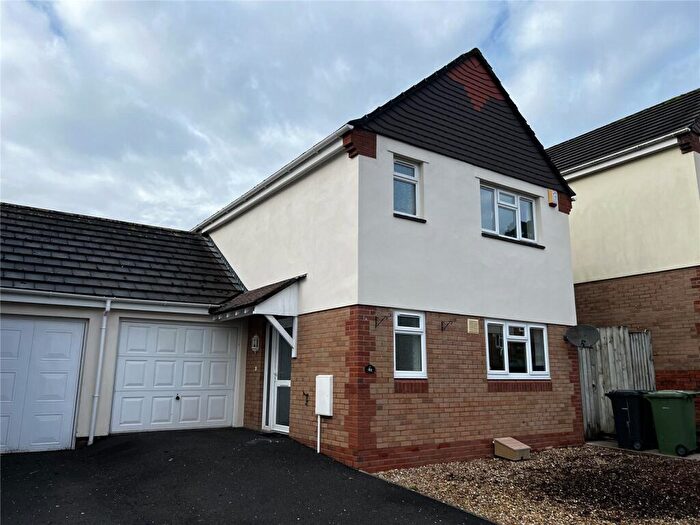3 Bedroom House To Rent In Moorland Rise, South Molton, Devon, EX36