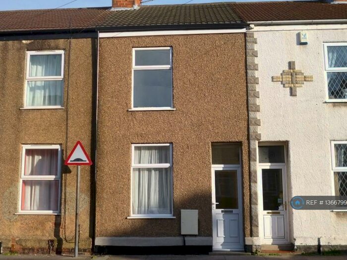 3 Bedroom Terraced House To Rent In Donnington Street, Grimsby, DN32