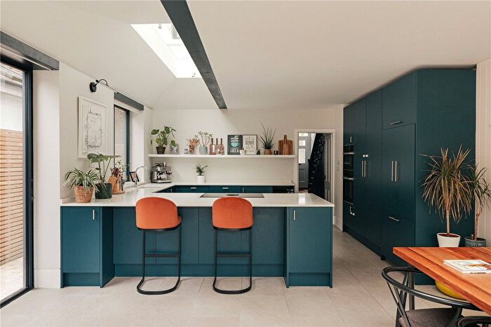 4 Bedroom Semi-Detached House For Sale In Melbourne Grove, East Dulwich, London, SE22