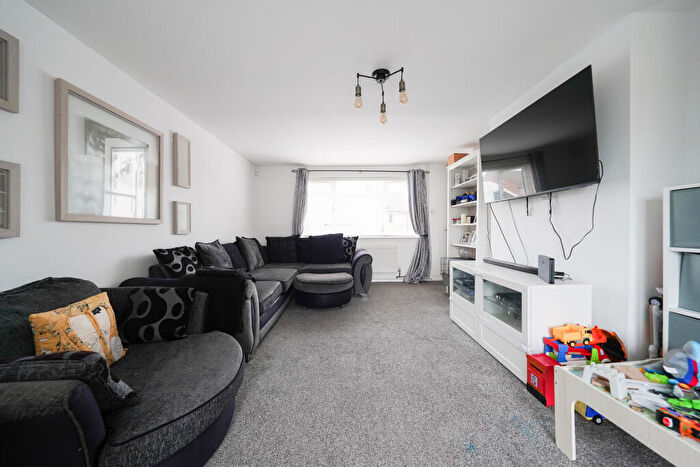 3 Bedroom Semi-Detached House For Sale In Whittington Drive, Ratby, Leicester, Leicestershire, LE6