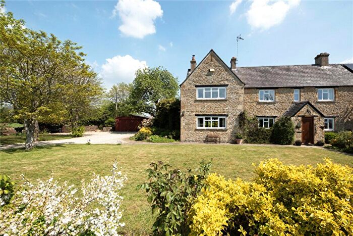 4 Bedroom Semi-Detached House For Sale In Evelode Road, Moreton In Marsh, Gloucestershire, GL56