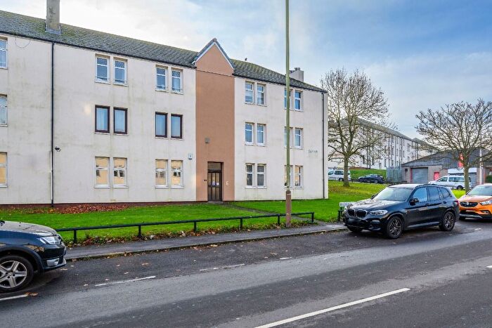 2 Bedroom Flat To Rent In Byron Street, Dundee, DD3