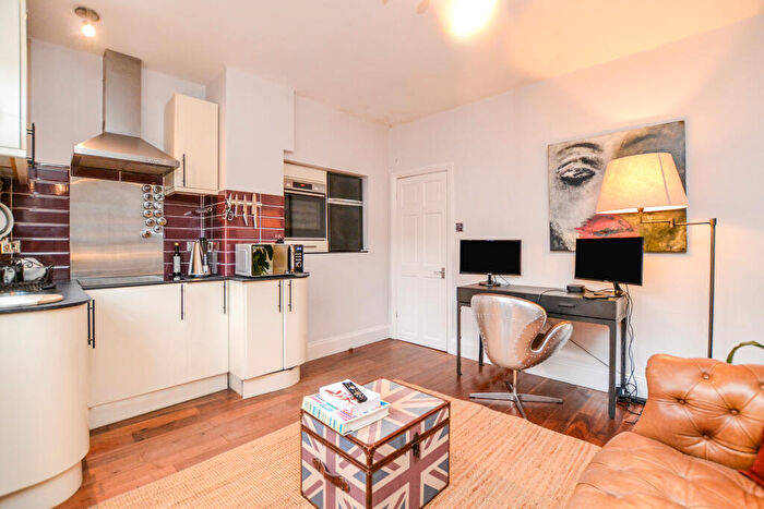 2 Bedroom Flat To Rent In Northwick Close, NW8
