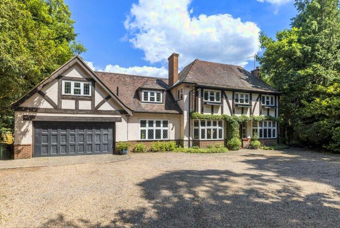 4 Bedroom Detached House For Sale In Seven Hills Road, Cobham, KT11