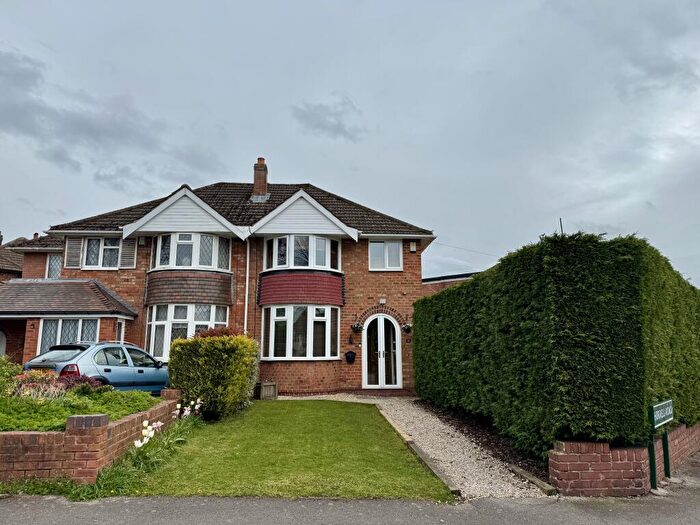 3 Bedroom Semi Detached House For Sale In Horrell Road, Shirley, Solihull, B90