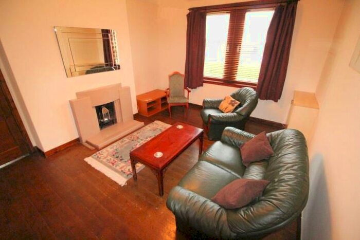 2 Bedroom Flat To Rent In Hilton Road, Woodside, Aberdeen, AB24