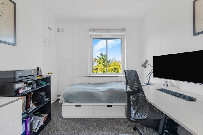 2 Bedroom Flat For Sale In Cherry Garden House, Cherry Garden Street, SE16