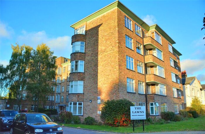 3 Bedroom Apartment To Rent In The Lawns, Lee Terrace, Blackheath, London, SE3