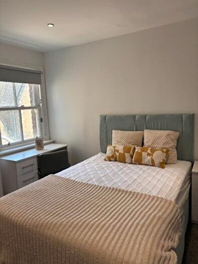 5 Bedroom Flat To Rent In Castle Street, City Centre, Dundee, DD1