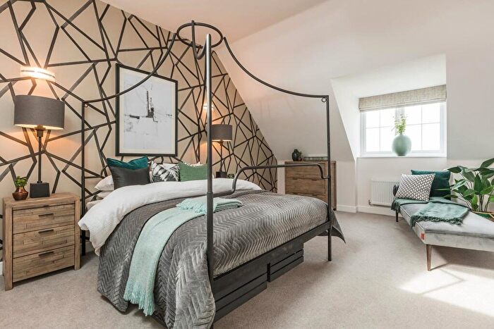 3 Bedroom Semi-Detached House For Sale In Repton Avenue, Old Catton, Norwich, NR6