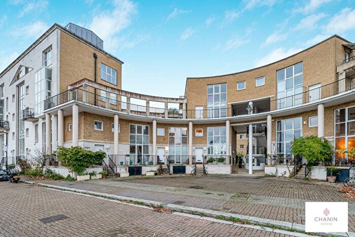 2 Bedroom Flat To Rent In Princes Court, London, SE16