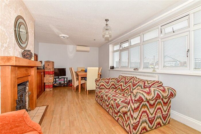 3 Bedroom Detached Bungalow For Sale In Woodland Way, Dymchurch, Romney Marsh, Kent, TN29