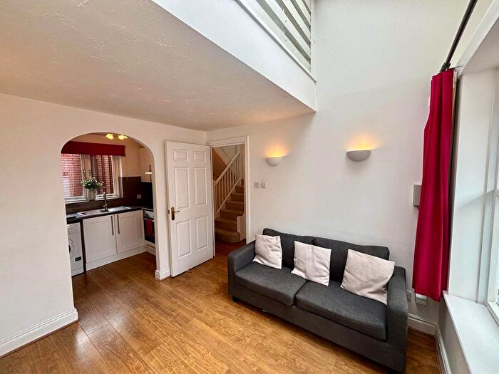 2 Bedroom Flat For Sale In Kings Court, Cox Street, B3