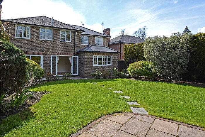 4 Bedroom Detached House To Rent In Churchill Drive, Weybridge, Surrey, KT13