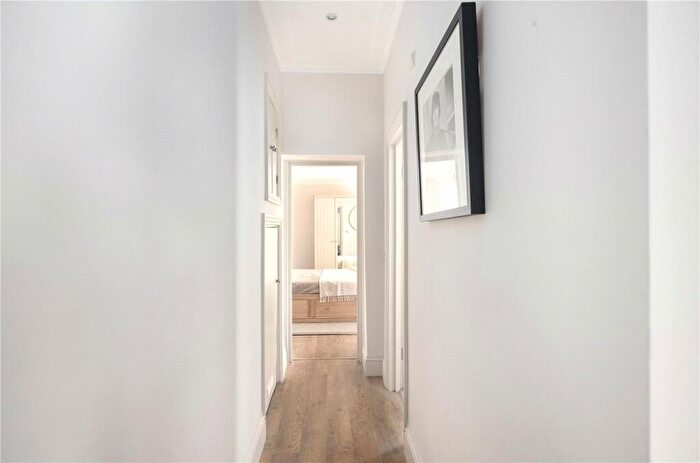 1 Bedroom Flat To Rent In Rushmore Road, Hackney, London, E5