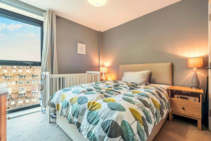 1 Bedroom Flat To Rent In Crecy Court, Hotspur Street, SE11