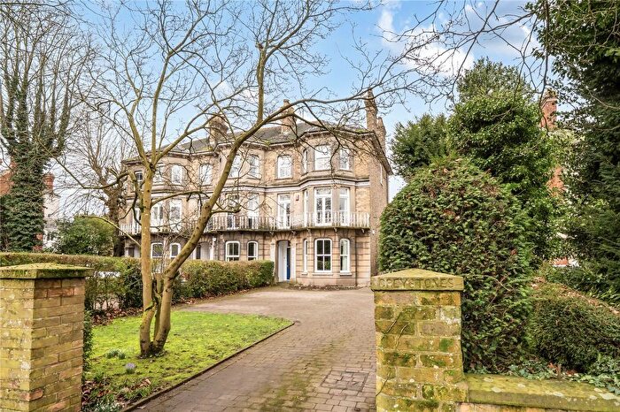 5 Bedroom End Terrace House For Sale In Pinchbeck Road, Spalding, Lincolnshire, PE11